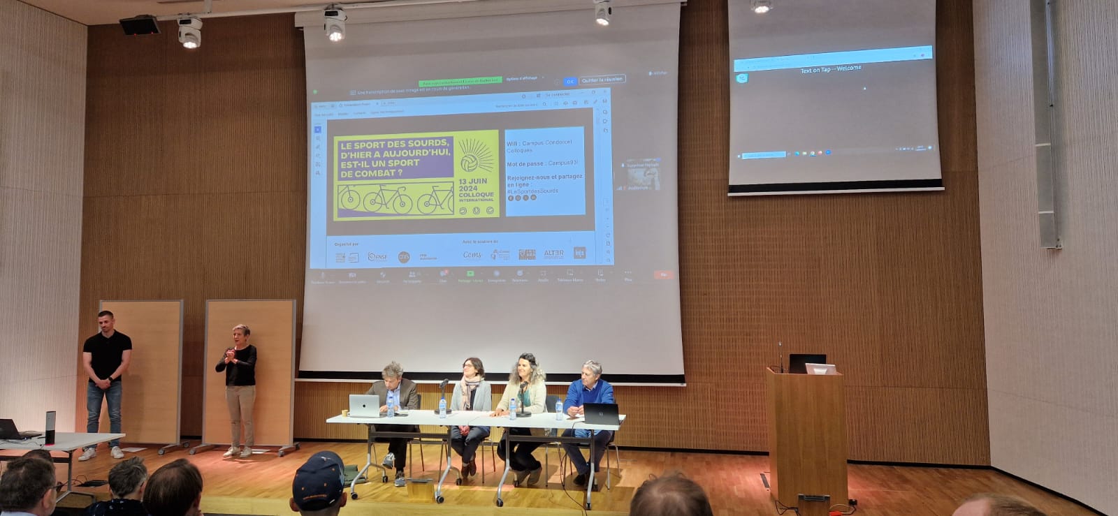Colloque Le Sport des Sourds, d’hier à aujourd’hui, photo de la scène