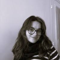 Le visuel est la photo de profil d'Aude Lebrun.